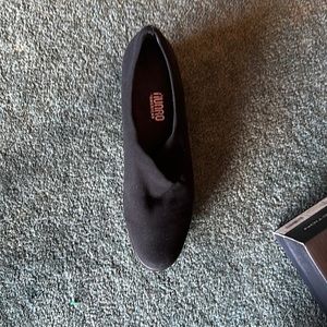 Black walking wedge 9n
